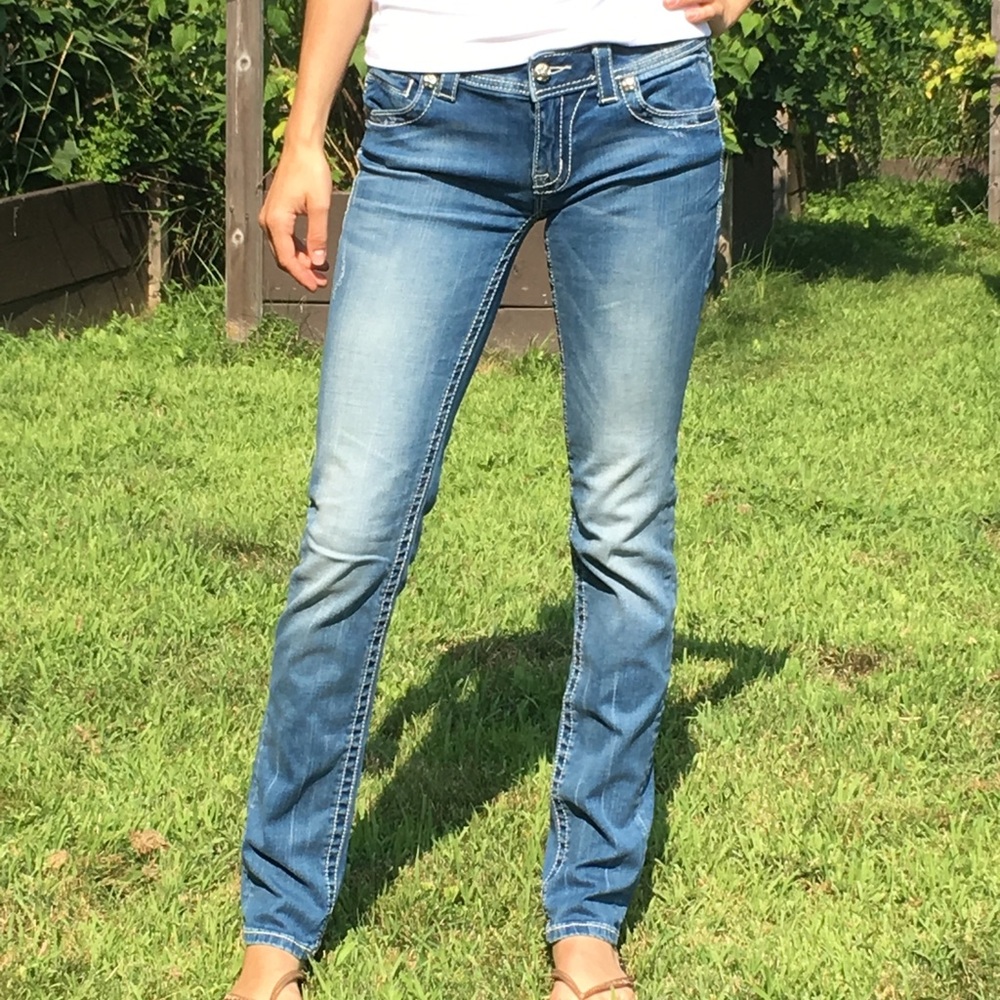 Miss Me Women’s Size 28 Skinny Jeans Pocket Detail